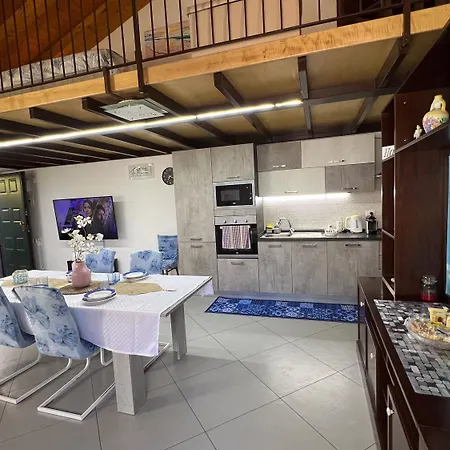 Li Cuti House - Lungomare Self Check-in 펜션